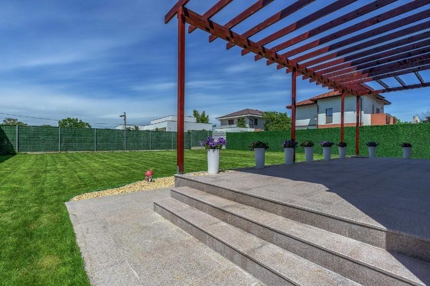 Vila elegantă P+1, 700mp curte COMISION 0 - 11