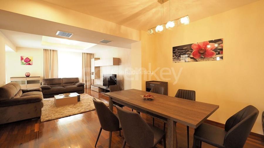 Apartament cu 3 camere decomandat, mobilat în Herăstrău Apartament cu 3 camere decomandat, mobilat în Herăstrău