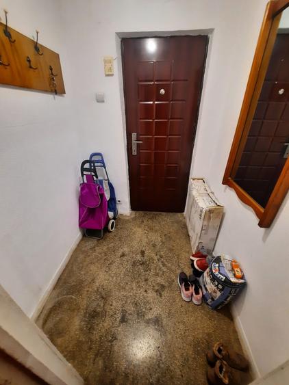 Apartament cu 2 camere, zona Podu Ros - 8