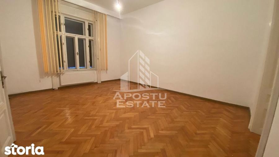Spatiu de birouri, 196 mp, de inchiriat,zona Maria - 8