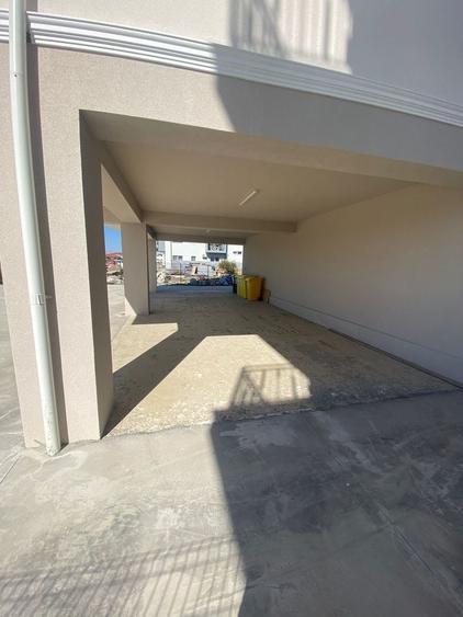 Nou.  62 mp utili. Gradina proprie 22 mp.. 3 parcari acoperite. Zona Braytim. - 18