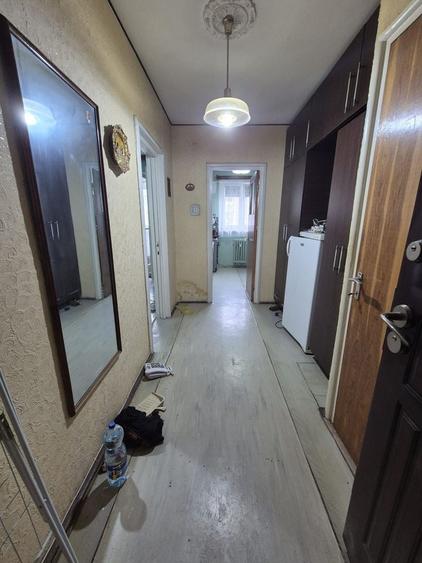 AP. 2CAM. ET.6/10 - AUCHAN TITAN,IRIS MALL / STR. JEAN STERIADI! - 4