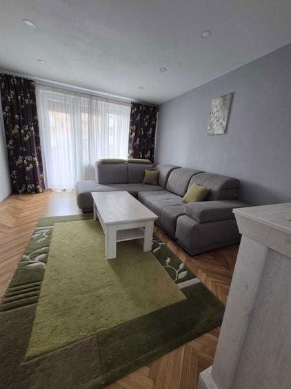 inchiriez apartament cu garaj - 6