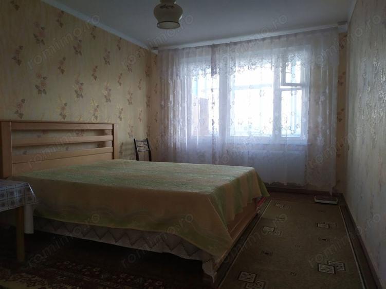Apartament cu 3 camere de inchiriat in zona Vlahuta - 4