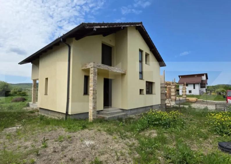 Casa spa?ioasa de vanzare, cu 4 camere, 150 mp, Bistrita - 1