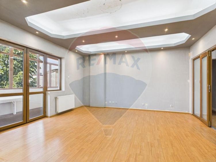 Inchiriere spatiu ideal pentru firma - 5 camere, zona Ferdinand - 3