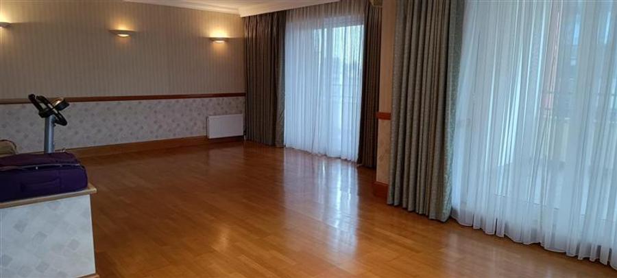 Apartament 3 camere  Dorobanti Televiziune Boxa si loc de parcare - 1
