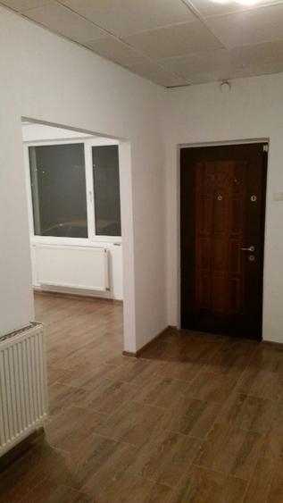 Închiriez apartament/spațiu comercial  - 3