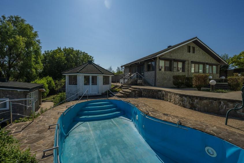 Corbeanca-Laguna Albastra, refugiu exclusivist la lac, vila cu piscina - 17