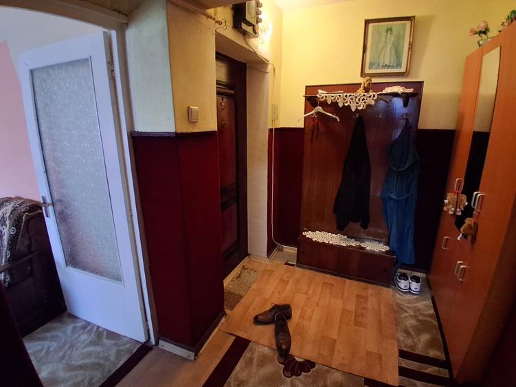 PACURARI OMV 3 CAMERE DECOMANDAT ET.3  70 MP BLOC 1985     COD 160597 - 12