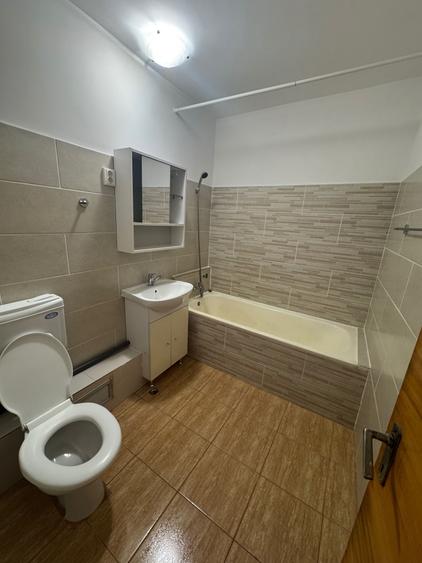 Inchiriez apartament 2 camere - 7