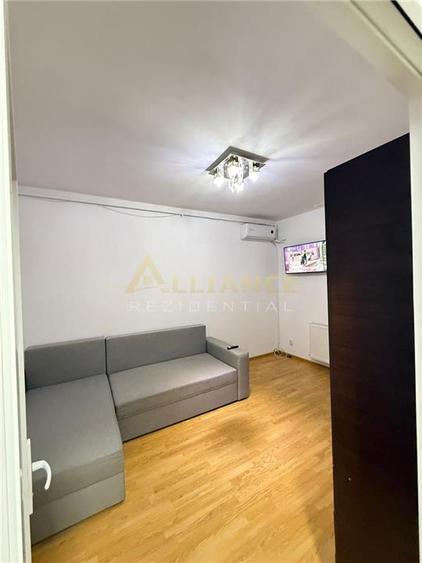 Ap.2 camere tip studio,la 8-9 minute de mers la metrou.Mobilat\utilat. - 3