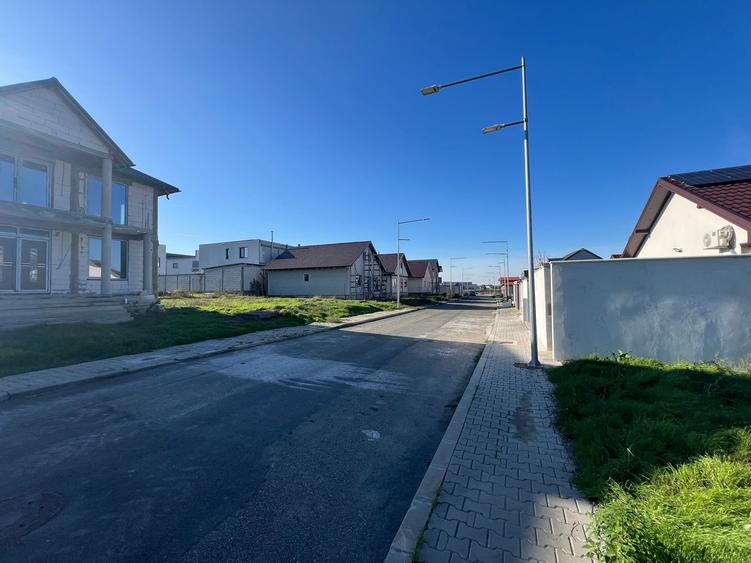 teren Valu Lui Traian zona f pre partea stanga - 4