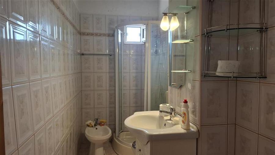 Apartament 2 camere , et 2, Ct, liber, Gara -Lic. Economic - 6