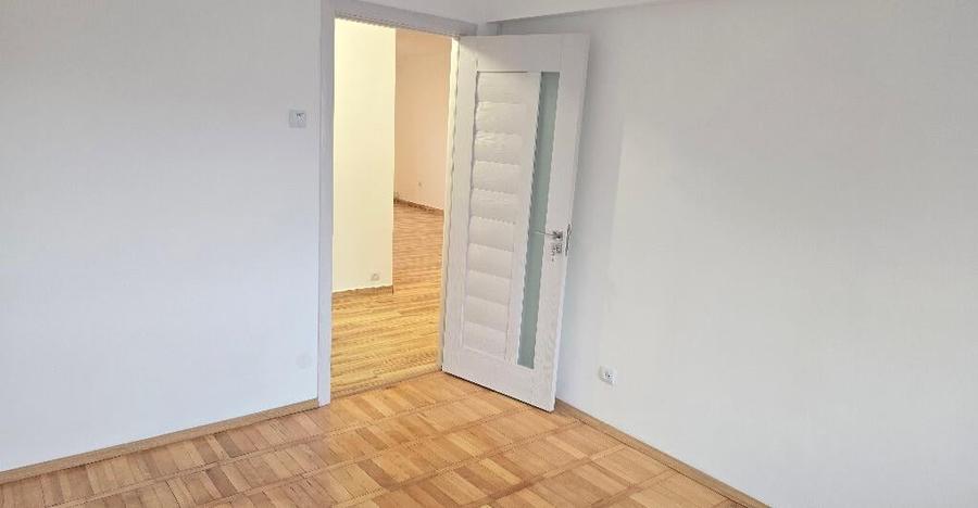 Vand apartament 4 camere decomandat in Deva, zona 22 Decembrie - 7