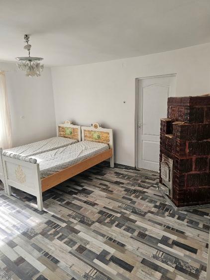 Casă 4 camere cu teren generos de 1400 mp - 11