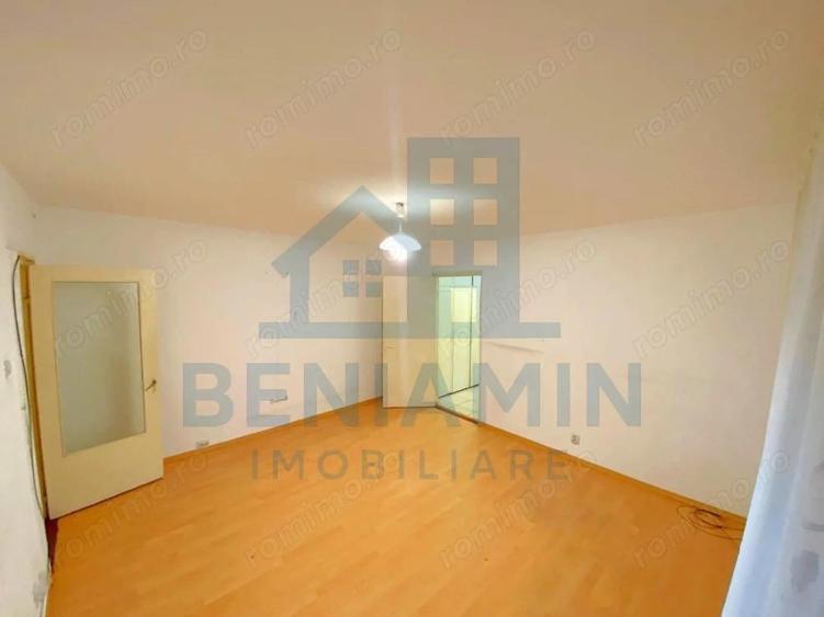 Apartament 2 camere semidecomandat, 52,5 m2, Centrala proprie,Rovine, - 2