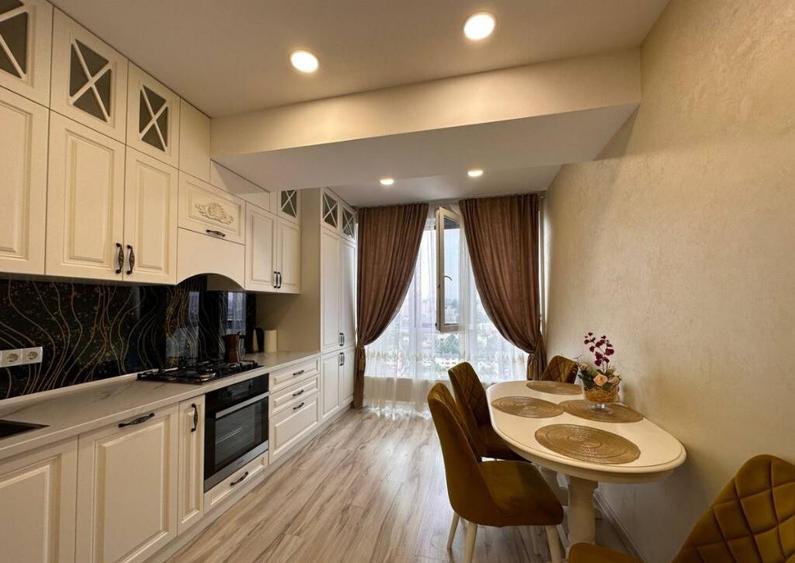 Apartament 2 camere zona Coresi - 3