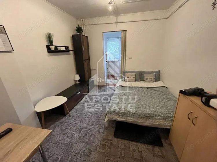 Garsoniera moderna ,Zona Lipovei