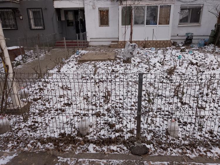 Apartament 3 camere – Micro 40, Galați | Parter | Centrală nouă | Izolat exterio - 9