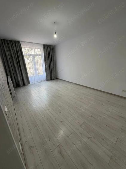 De vanzare apartament cu 2 camere, spatios, cu 3 balcoane, renovat - 12