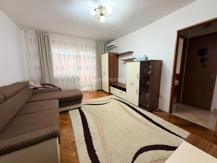 Apartament cu 2 camere mobilat si utilat - zona Calea Sagului