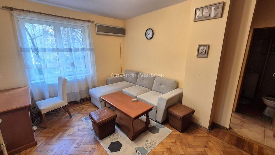 Apartament cu 2 camere - piata Romana Apartament cu 2 camere - piata Romana
