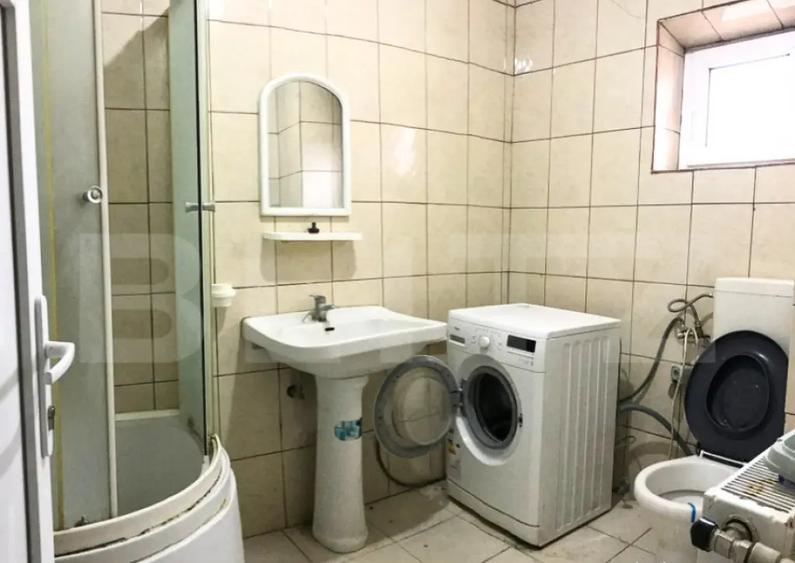 Casa de vanzare, 354 mp, zona Titu - 11