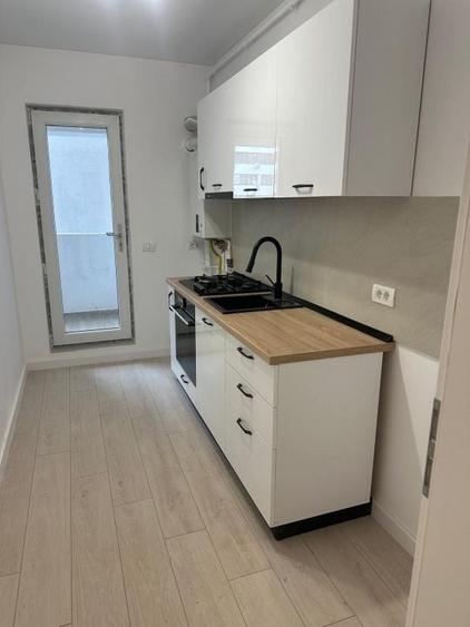 Gars cu gradina, ideal salon sau locuit! - 6