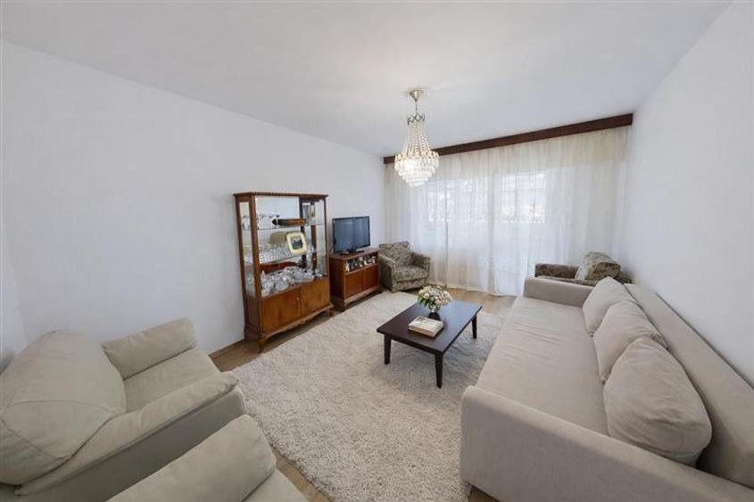 Panorama superba, 4 camere, 2 bai, 2 balcoane, Racadau, Brasov - 1