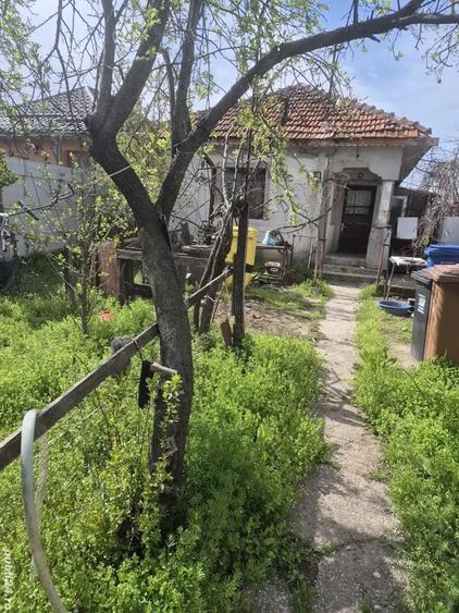 Vand casa bataneasca cart Romanesti - 2