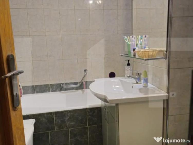 Apartament de vanzare, cu 3 camere decomandat, 76 mp, zona c - 9