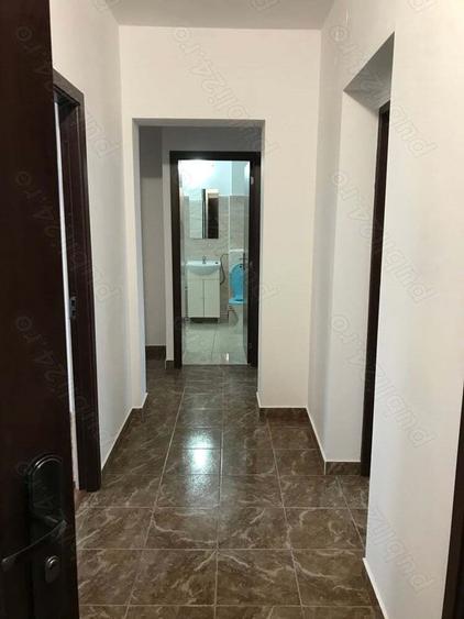 de vanzare apartament 3 camere in centru Onesti judetul Bacau - 1
