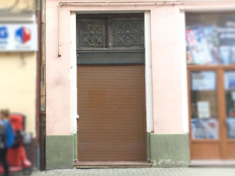 Spatiu comercial stradal - central ARAD - 2