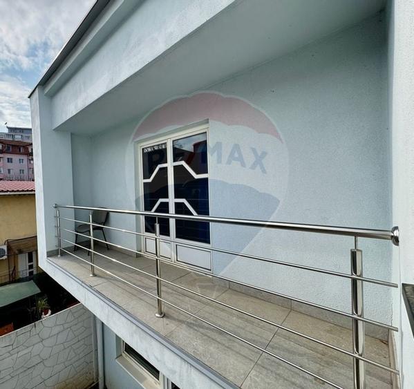 Casă / Vilă cu 7 camere de vânzare în zona Elisabetin - 16