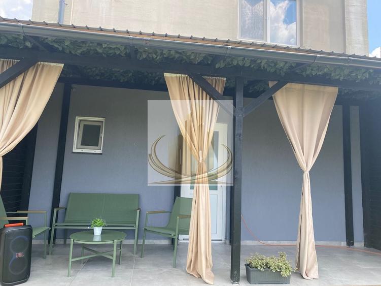 Duplex cu 3 camere cu Canalizare în Sânandrei