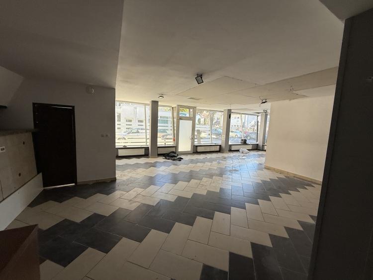 Spațiu comercial, de 135 mp, în Cetate