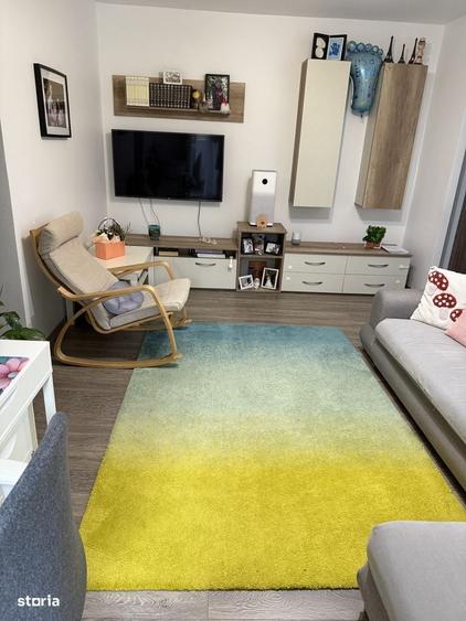 Apartament cu 4 camere în Berceni