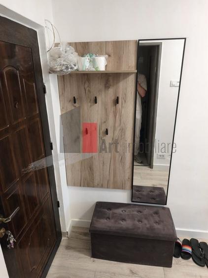 Apartament cu 2 camere decomandat, mobilat în Brâncoveanu