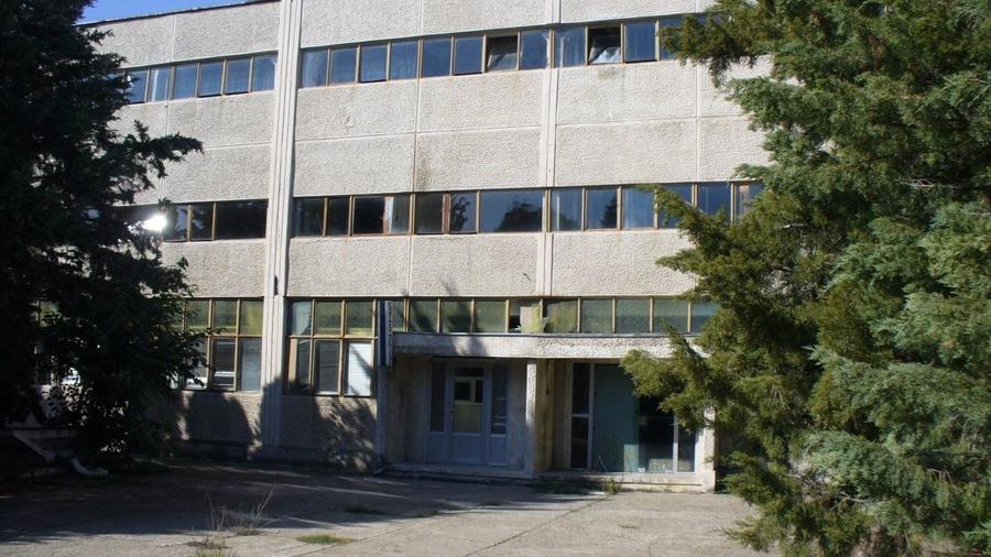 Spațiu industrial, de 40,000 mp, în Exterior Nord