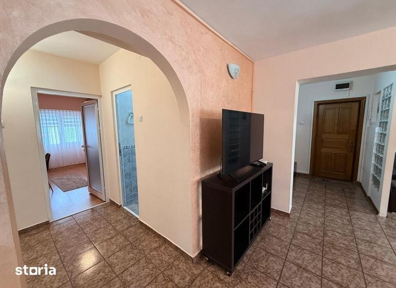 Apartament cu 4 camere în Păcurari