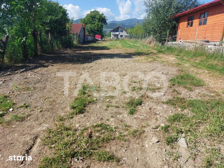 Teren de 812 mp, în Central