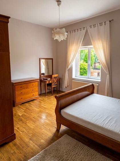 Apartament cu 4 camere circular, mobilat în Primăverii