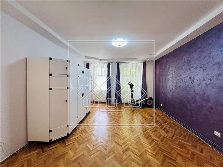 Apartament cu 2 camere decomandat în Ultracentral