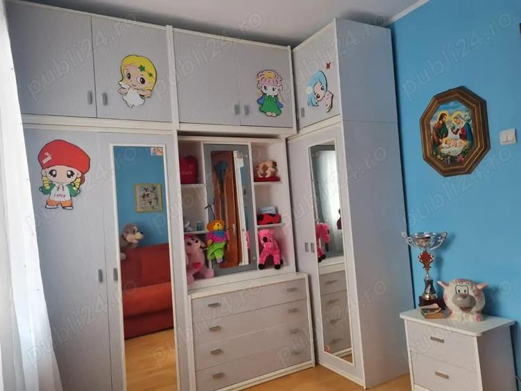 Apartament cu 3 camere decomandat în Inel I