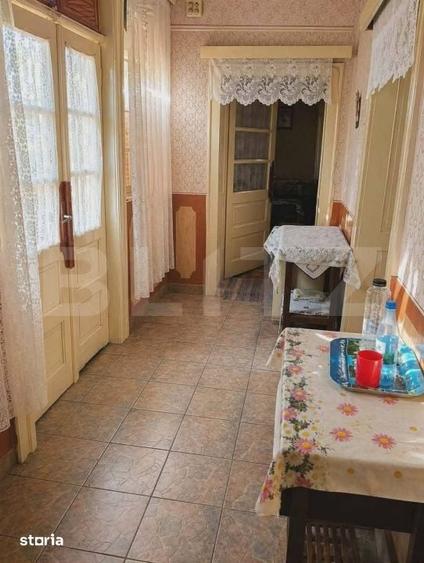 Casă cu 2 camere cu Teren 4706 Mp în Central