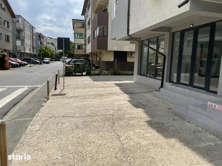 Spațiu comercial, de 50 mp, în Central