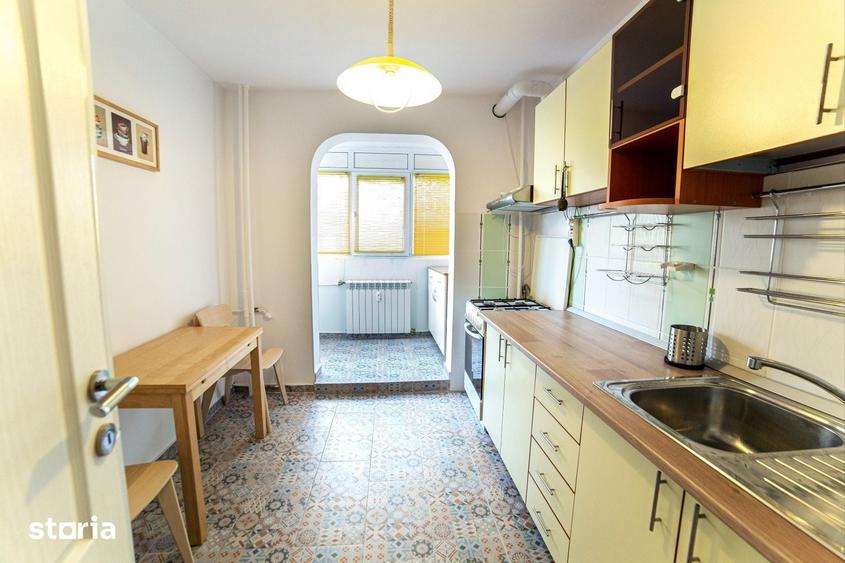 Apartament cu 3 camere decomandat în Crângași