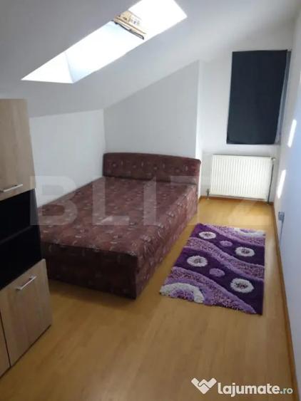 Apartament cu 3 camere semidecomandat în Gilău