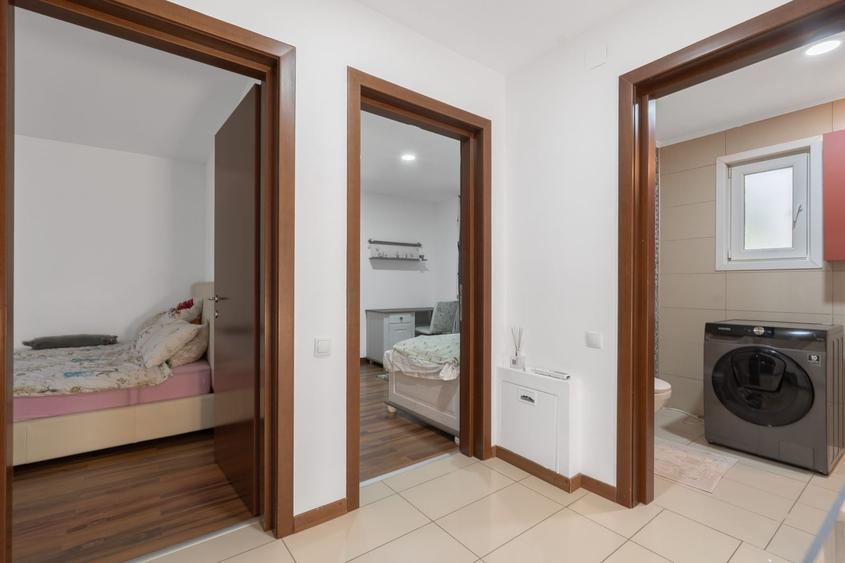 Casă individuală cu 5 camere cu Canalizare în Ștefăneștii de Jos